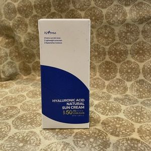 Isntree sun cream - Korean skincare.